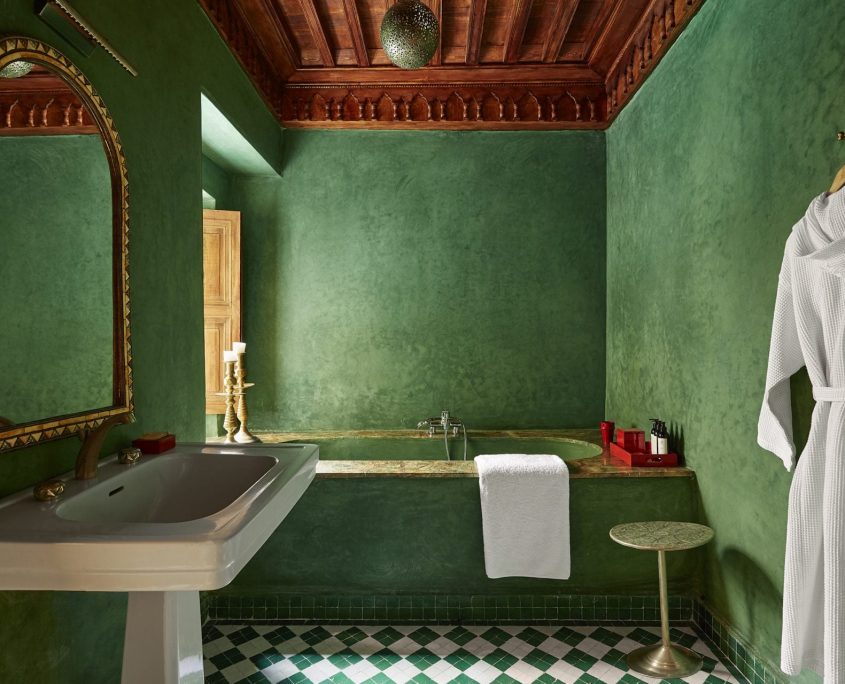 10 Design Ideas To Steal From Luxury Hotel Bathrooms | Gracious Style